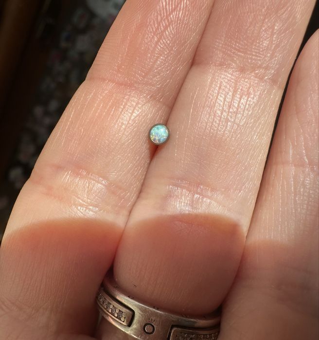 Пірсинг. Лабрет. Титан