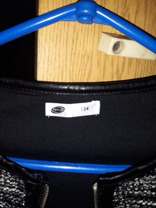 Sweterek narzutka 134