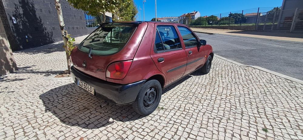 Vendo ford fiesta 1.3