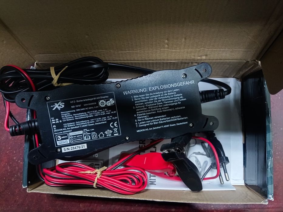 Зарядное устройство для автомобильных аккумуляторов autoXS