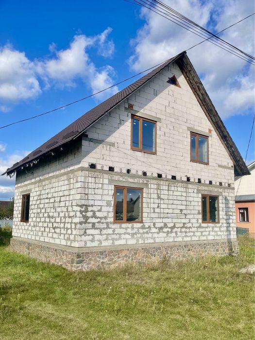Продам будинок 190 кв.м., паркова зона,  асфальтований доїзд