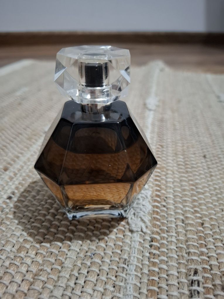 Nowa La Rive Taste of Kiss woda perfumowana spray 100ml