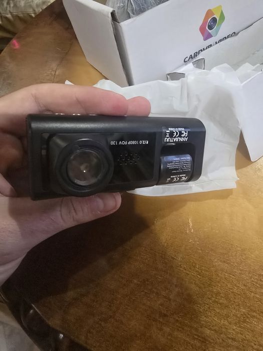 Видеорегистратор с двумя камерами (32 гб)