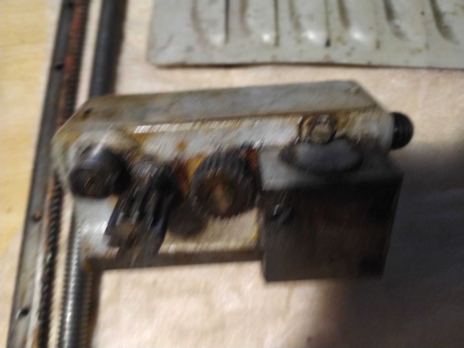 Запчастини до токарного станка верстата МН80