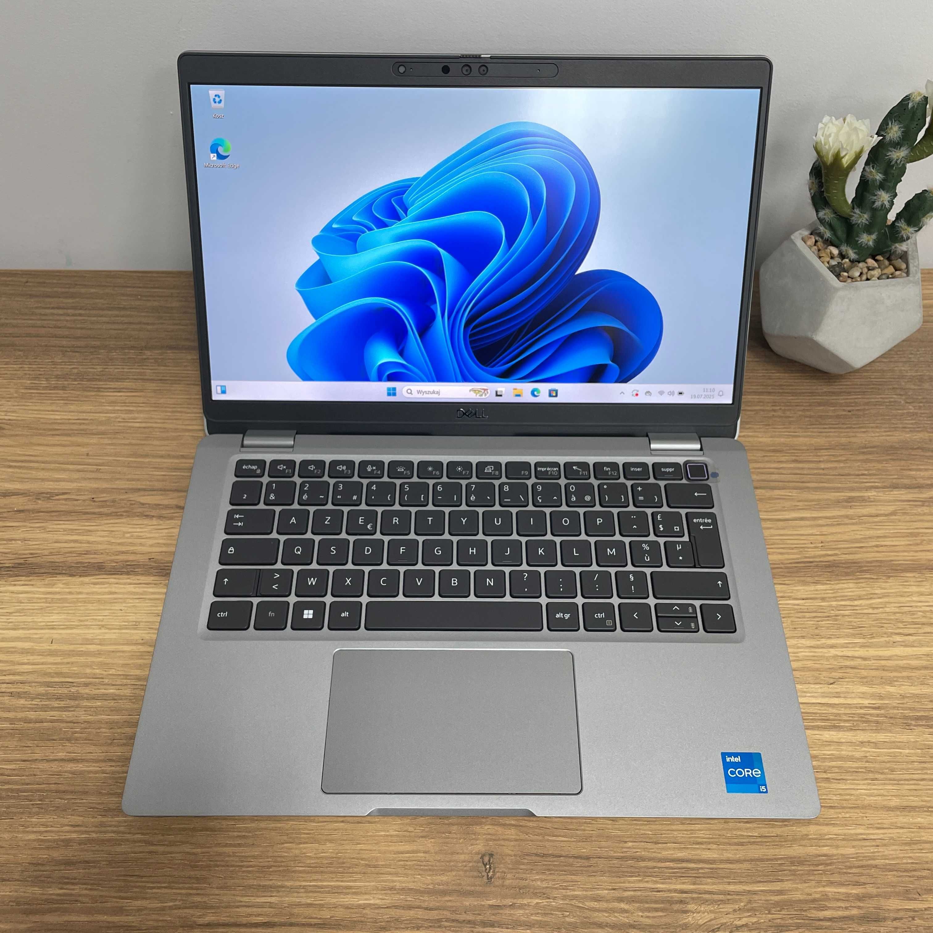 Dell Latitude 5330 i5-1245U 16 GB 256 GB SSD 13,3 " FHD Intel Iris XE