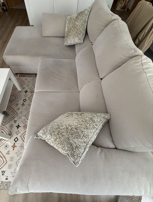 Sofa de cor creme