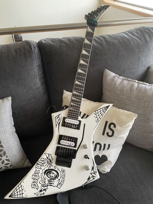 Jackson Kelly JS32 Snow White (PapaHet Edited)