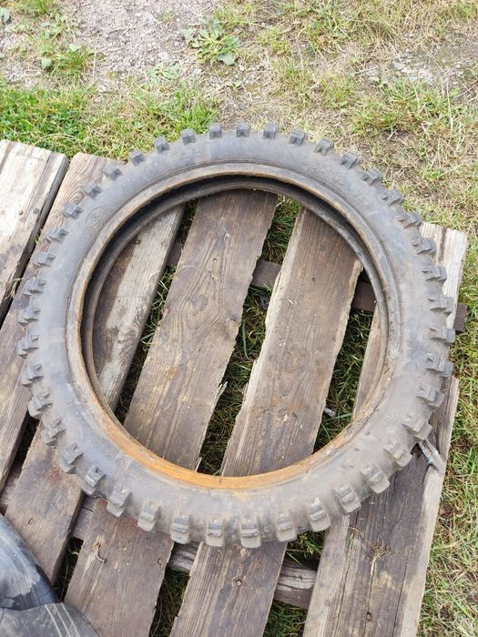 Колеса з резиною Барум Ява-Чезет 16-18