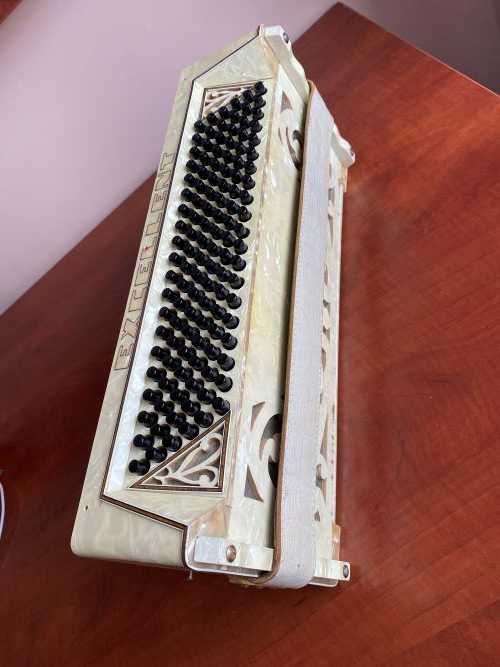 Akordeon Excellent 120B - połówka bas - okazja