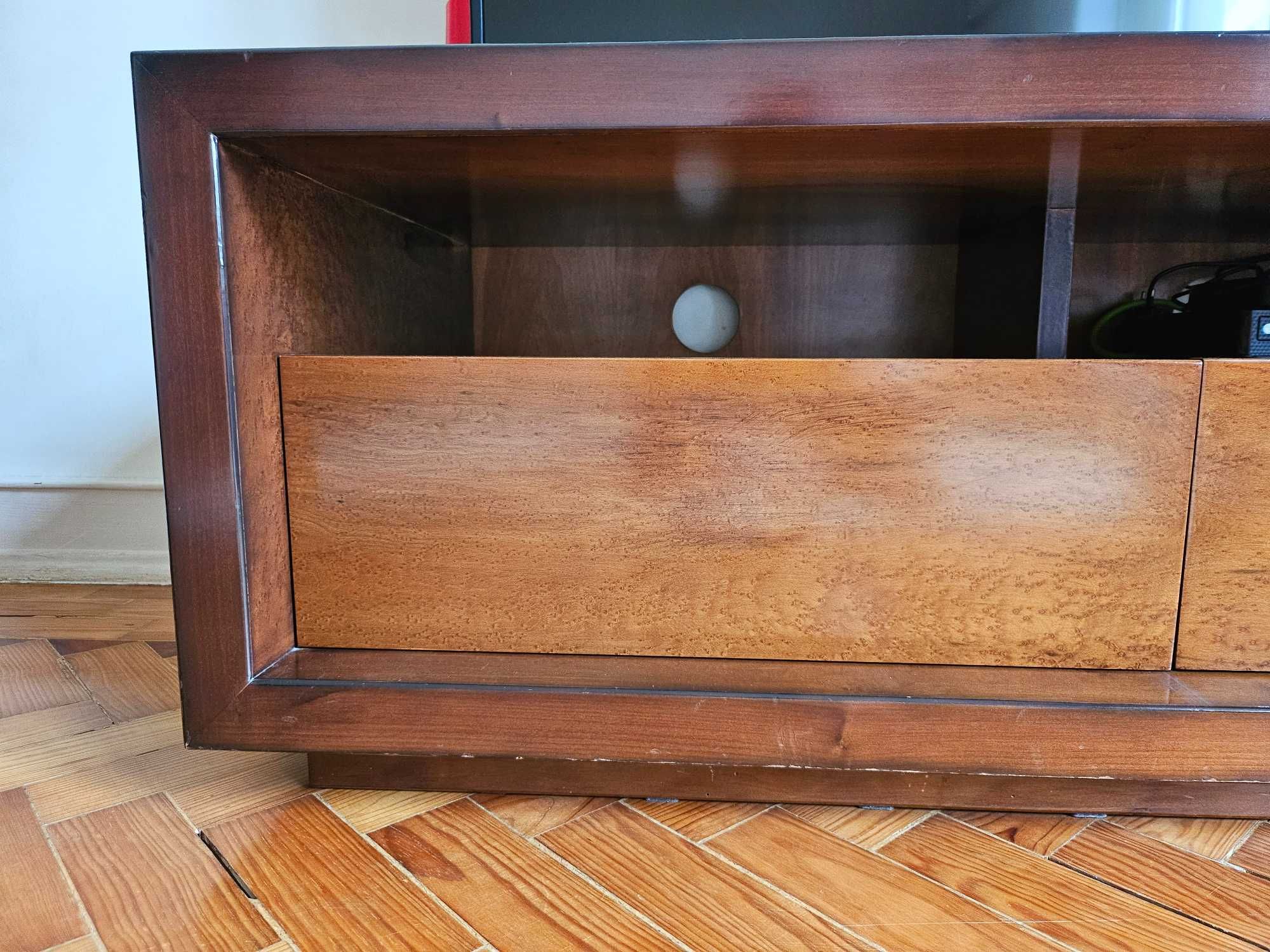 TV Consola de madeira