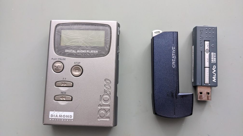 Odtwarzacz mp3 rio 500 + creative muvo 128mb