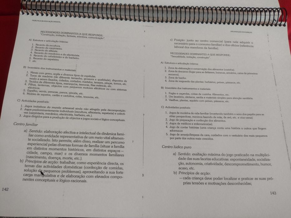 Livro "Didáctica da educação infantil", de Zabalza, com encadernação