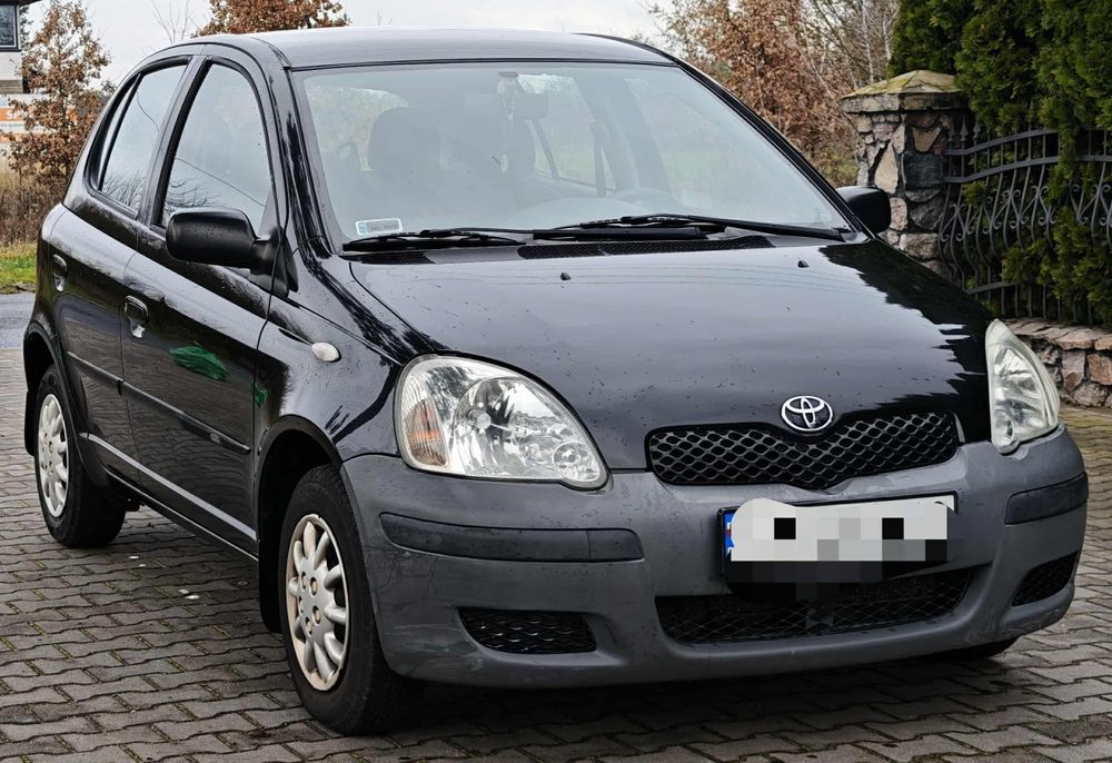 TOYOTA YARIS 5drzwi 1.0 Benzyna z 2003r Długie Opłaty, Niska Cena!