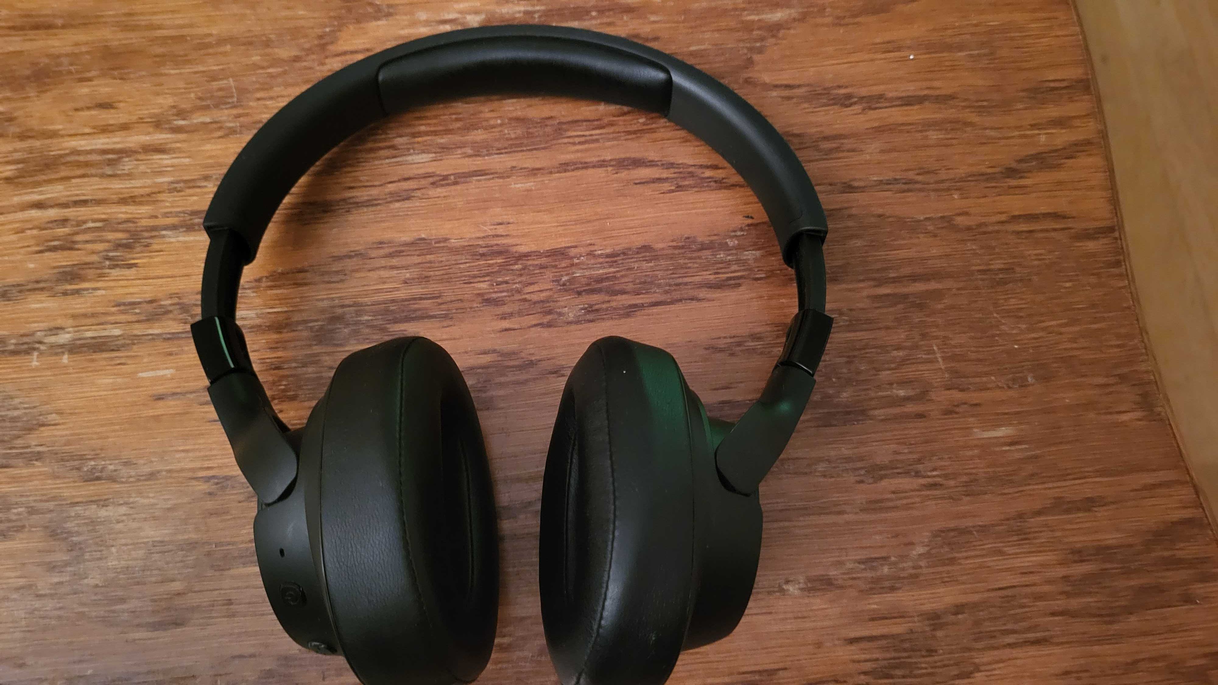 Słuchawki Bluetooth JBL Tune 750NC, stan bdb