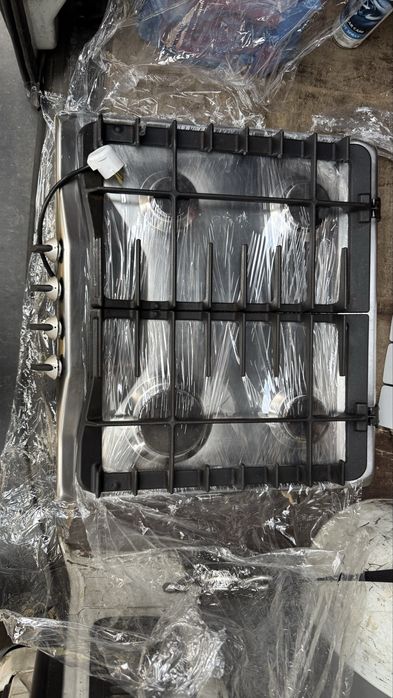 Газовая поверхность Zanussi 4х комфорочная