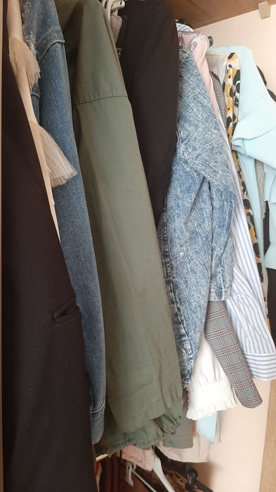 Paczka damskich ubran