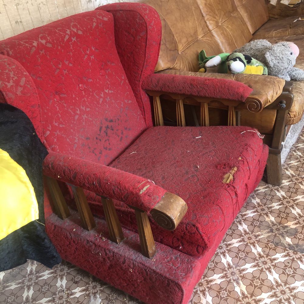 Крісло дерево вінтаж для вітальні