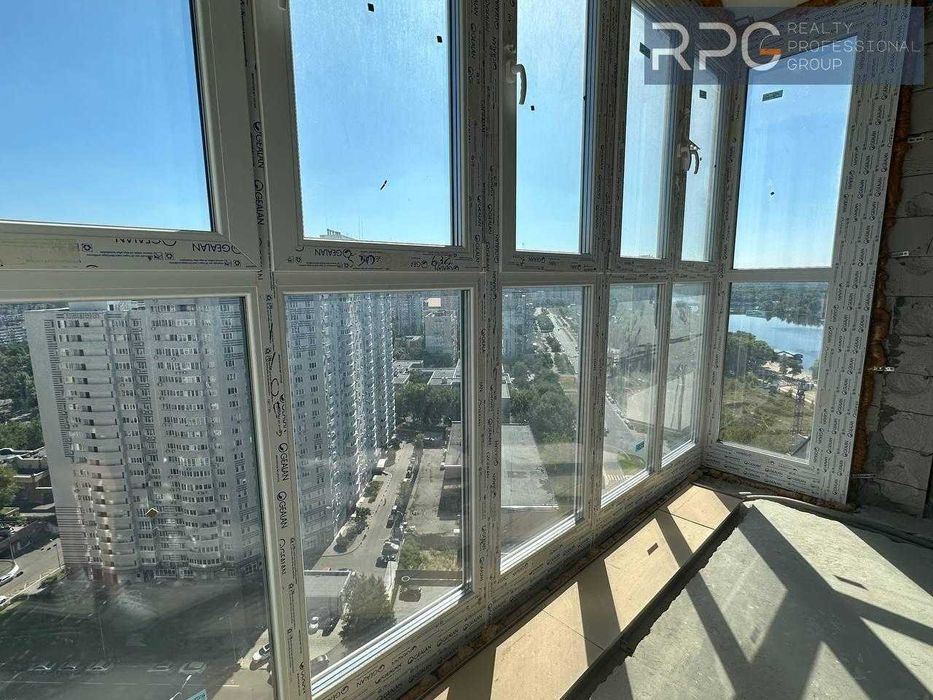 Продається 2-кімнатна квартира в ЖК «Русанівська Гавань»