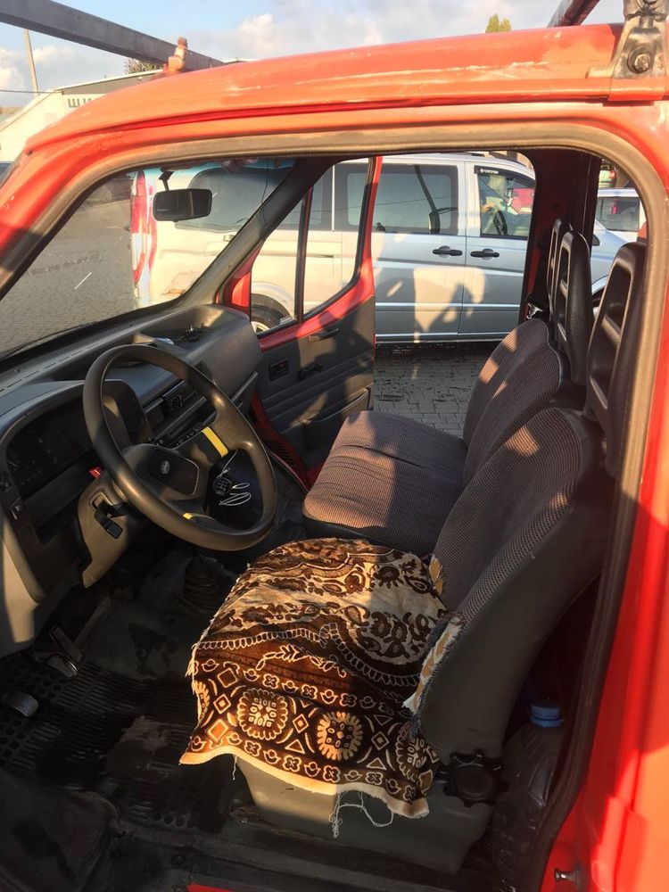 Ford Transit 1991 рік. Газ/бензин