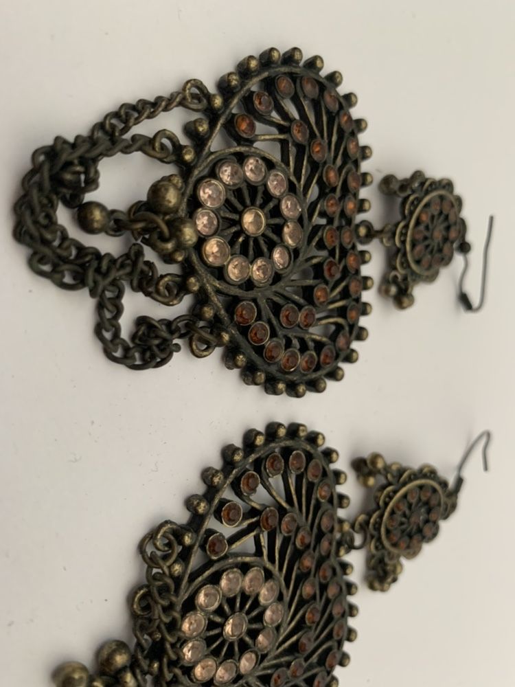 Kolczyki ciężkie metalowe barokowe ozdobne