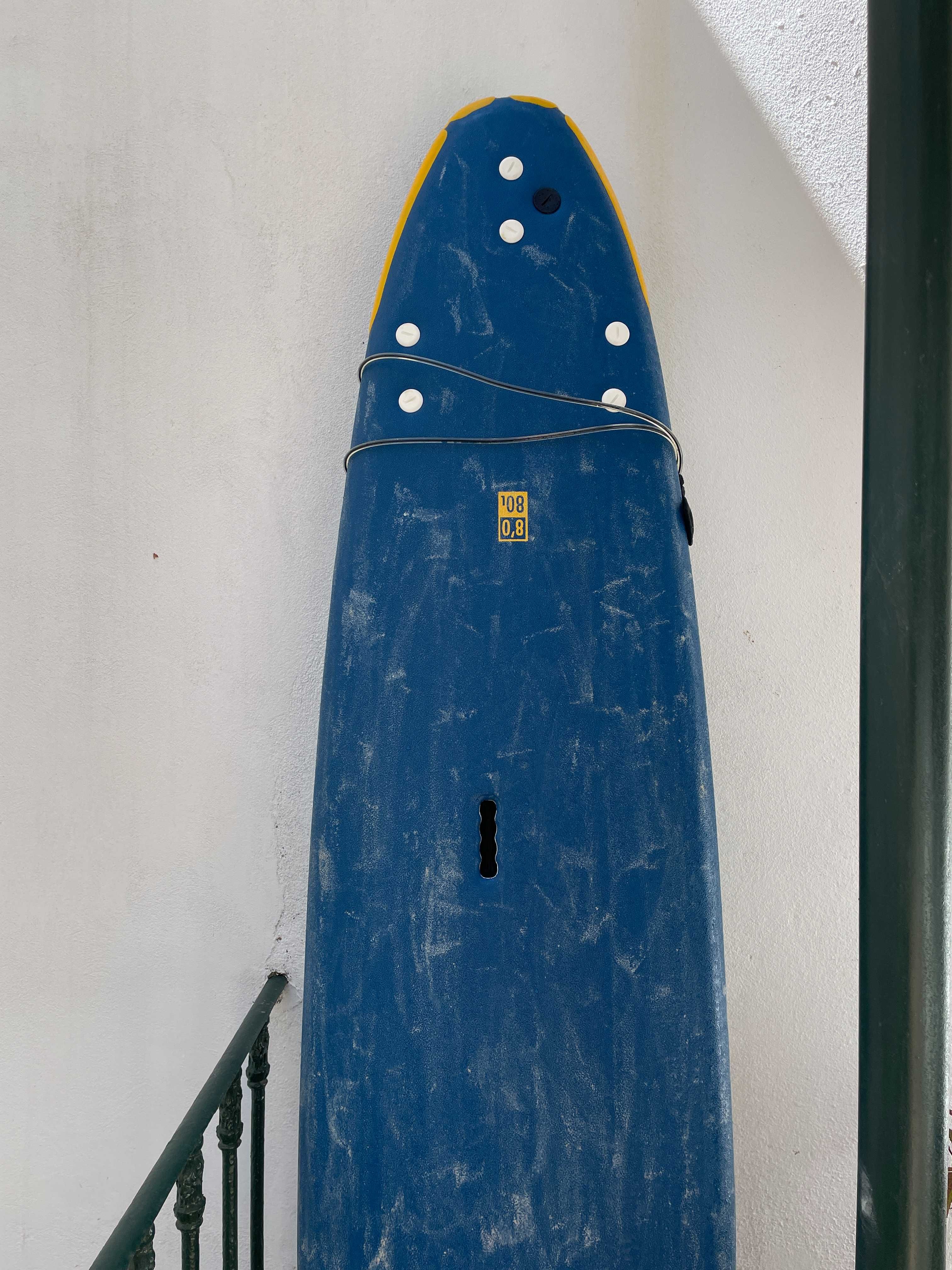 Blue Decathlon 8 QUOTE2 80 l 500 Foam Surfboard and transport bag