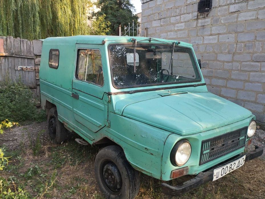 Автомобіль ЛУАЗ 968