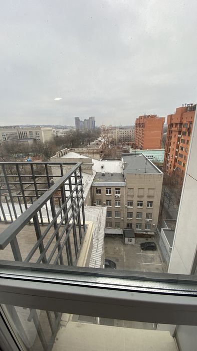 Сдам студию в центре