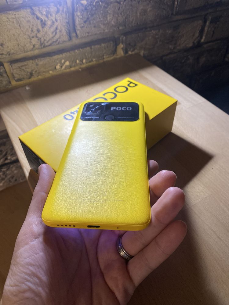 Телефон POCO C40