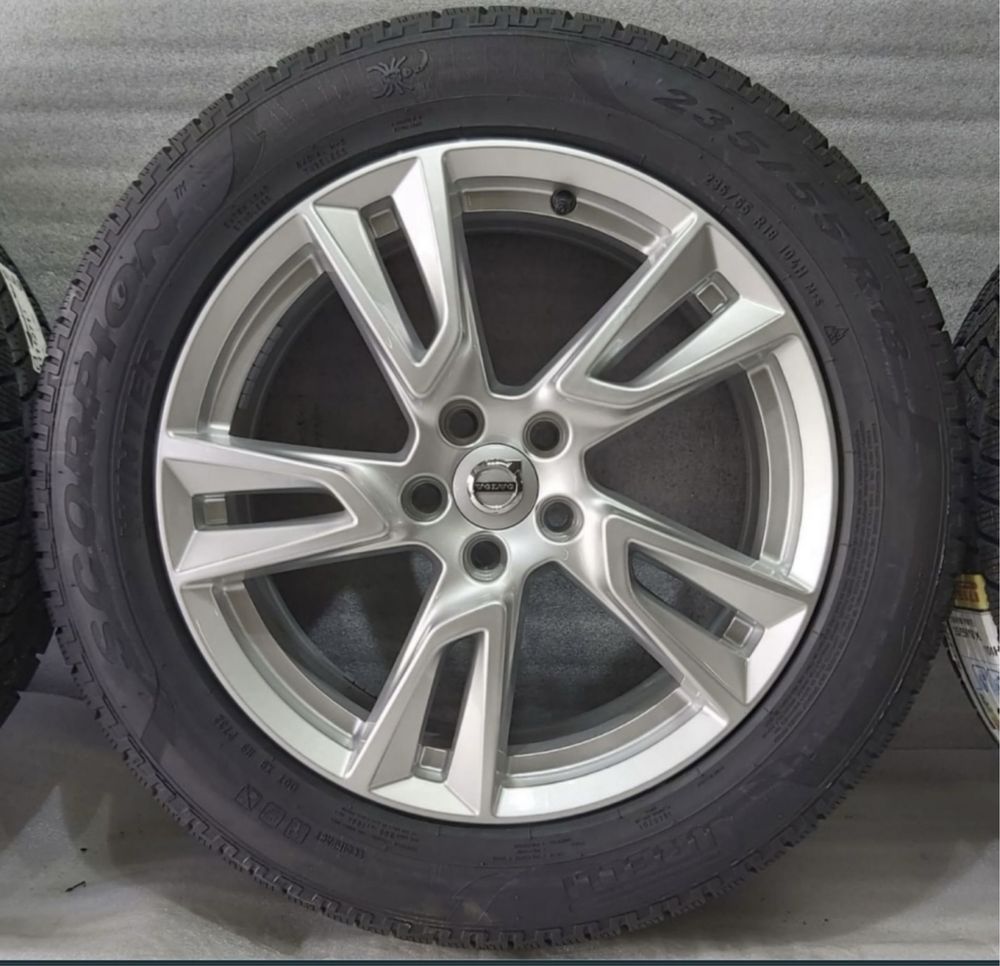 Volvo XC40 V90CC Koła Alu 235/55R18 Pirelli Zima Nowe 5x108