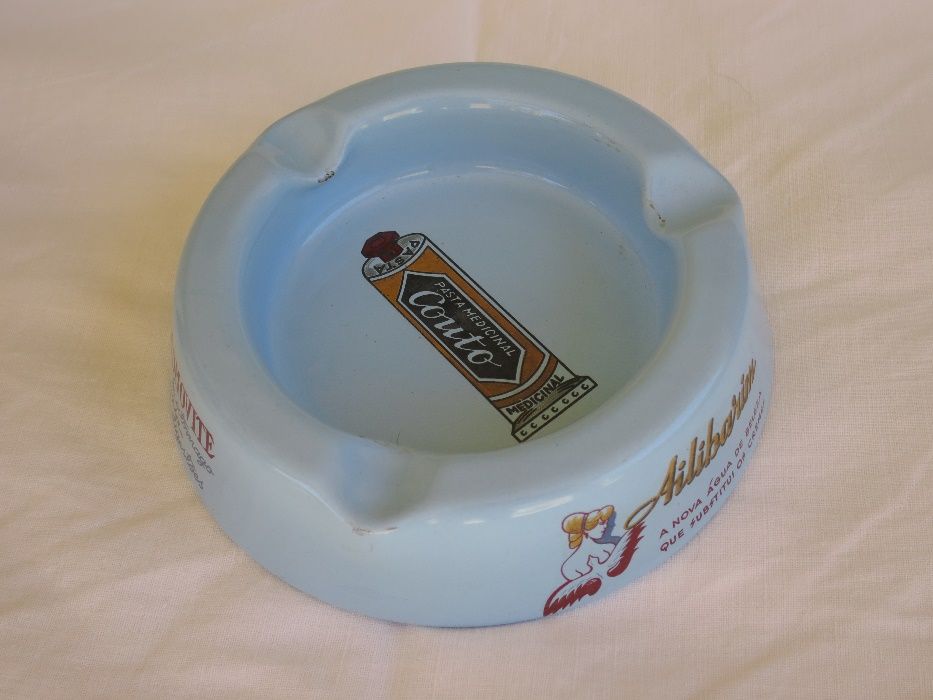 Cinzeiro antigo Pasta Couto, Ailibarim Estomovite vintage