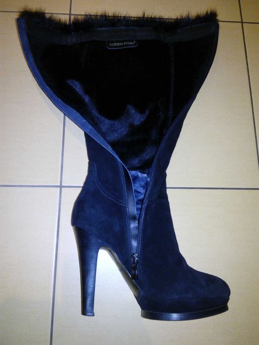 Чоботи жіночі зимові замшеві, розмір - 37.