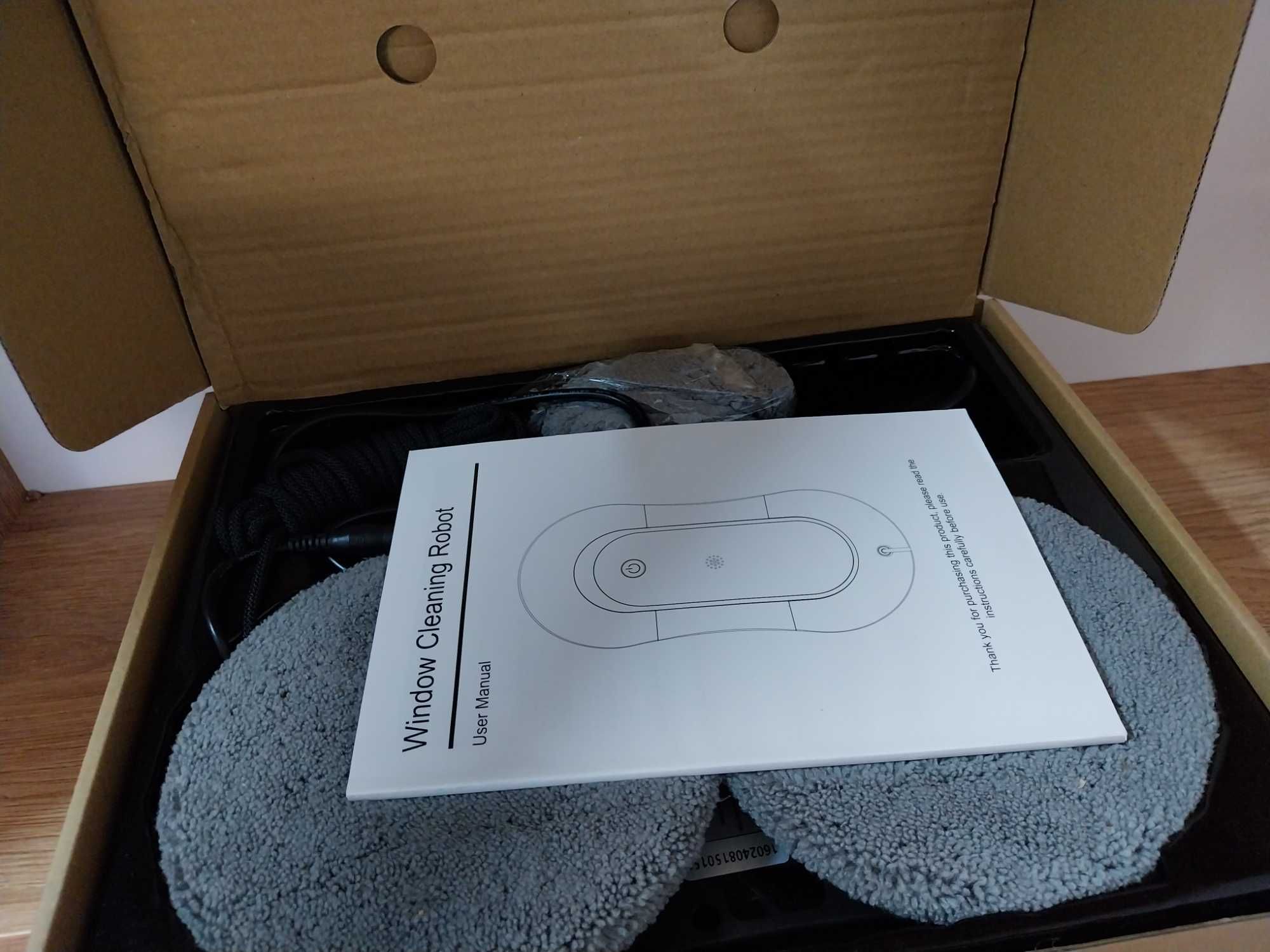 Robot do mycia okien z podwójnym spryskiwaczem zbiornik 70ml