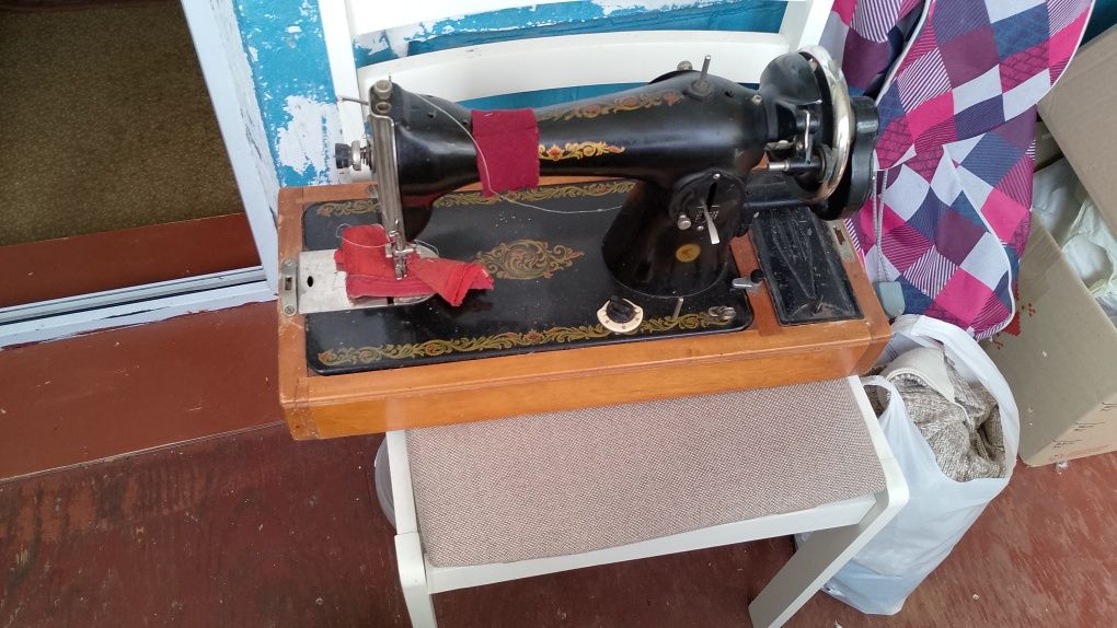Швейна машина"подільська" робоча