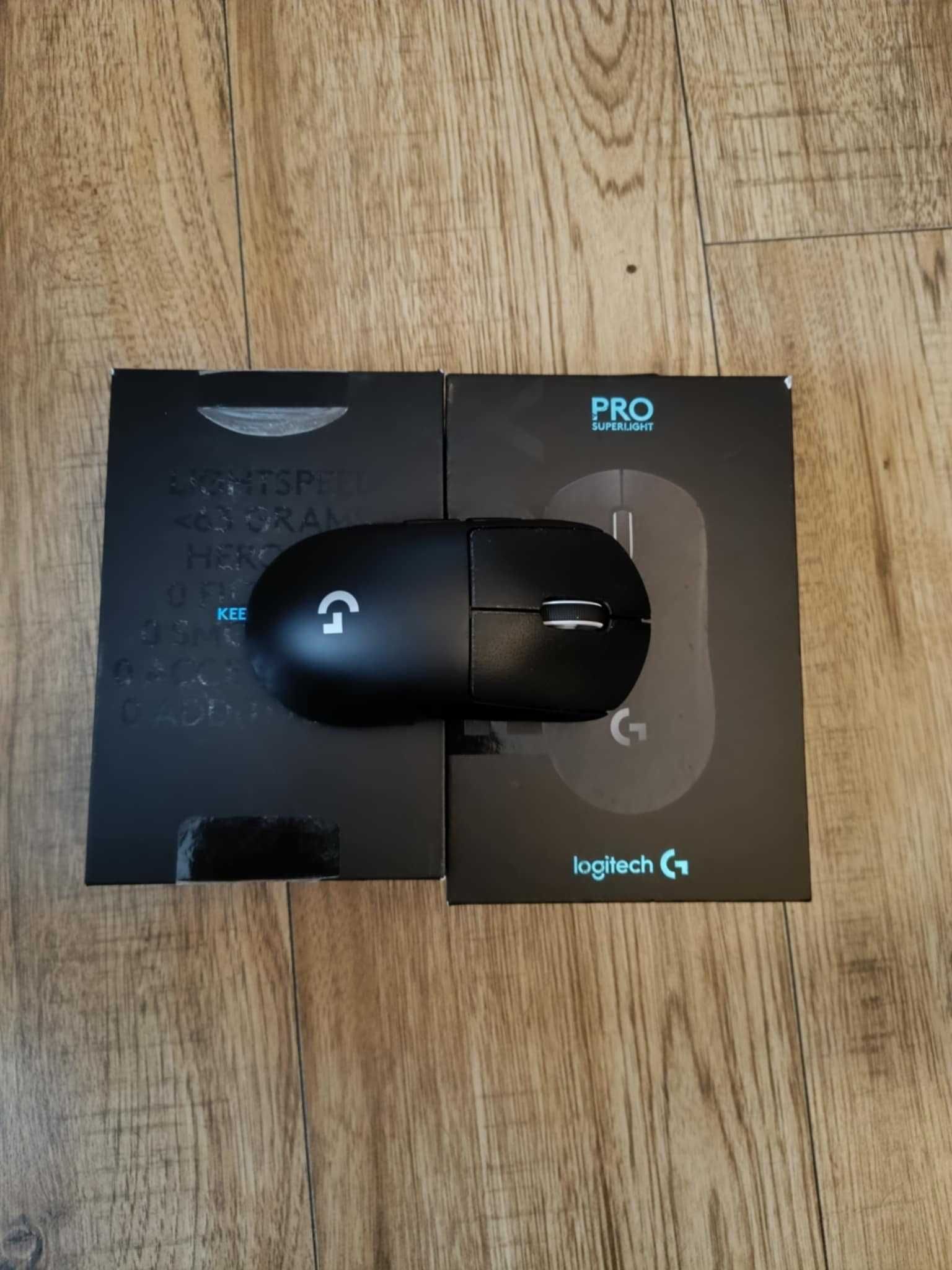 Myszka Gamingowa Logitech pro superlight