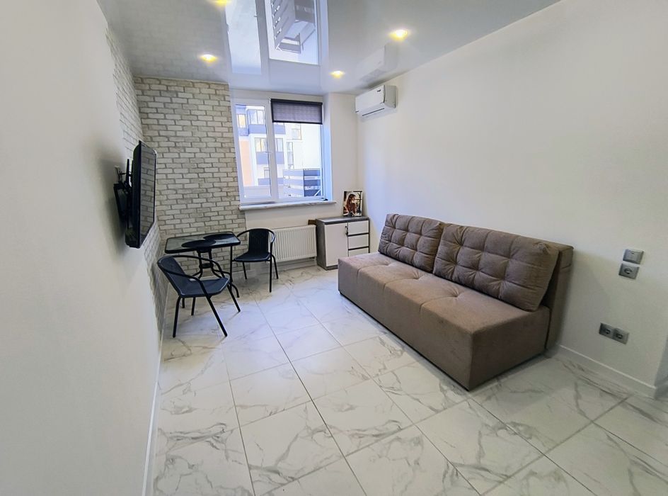 Простора квартира Gray, подобово ЖК Сіті-Парк, новобудова, центр міста