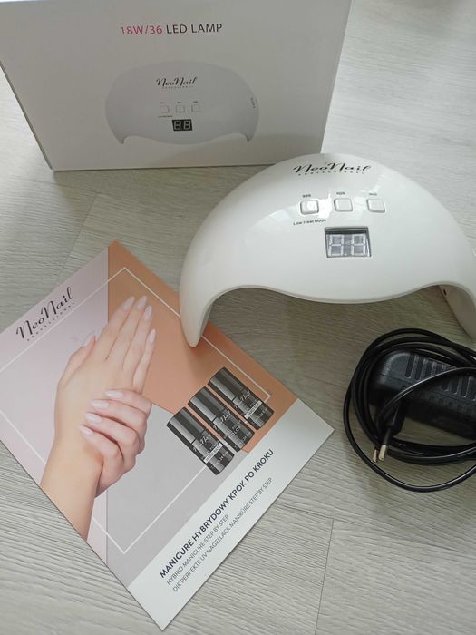 Lampa LED Neonail do paznokci