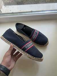 Tommi Hilfiger (43р)