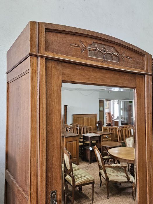 Stara szafa Secesyjna Bieliźniarka z półkami i lustrem