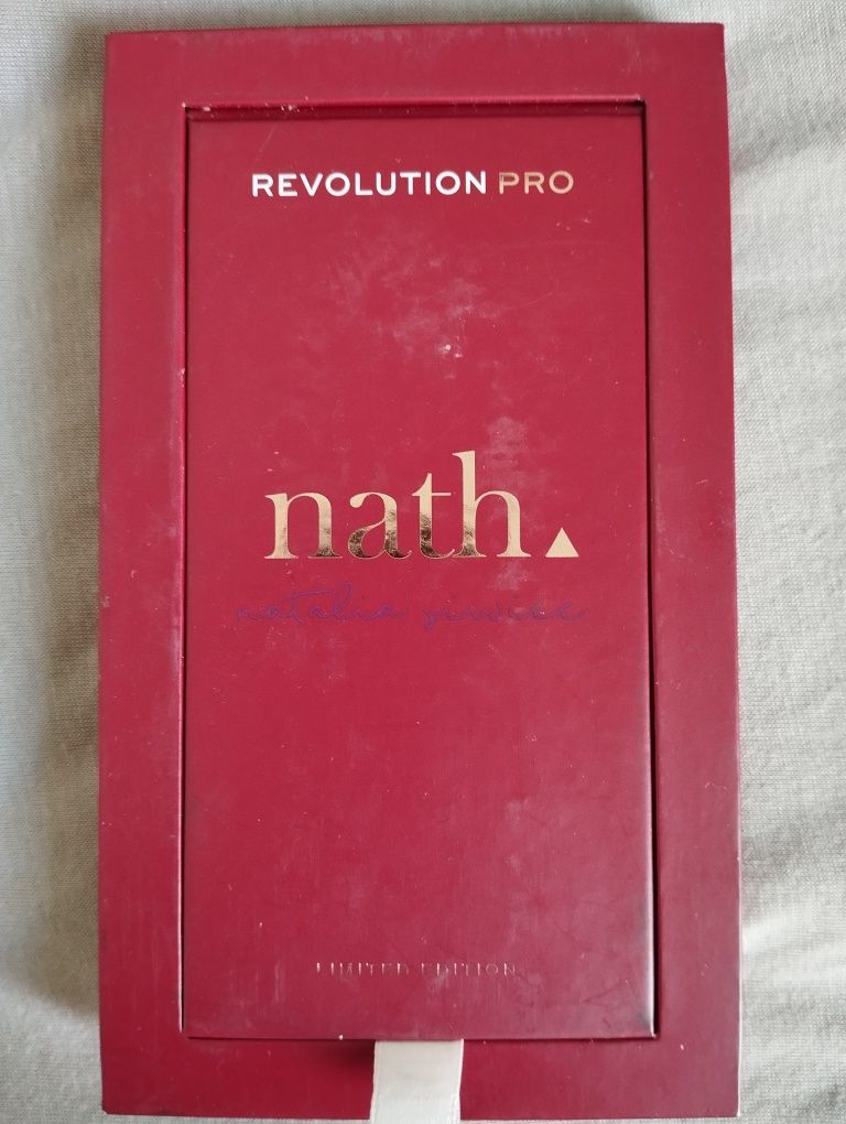 Revolution Pro Nath paleta cienie Natalia Siwiec