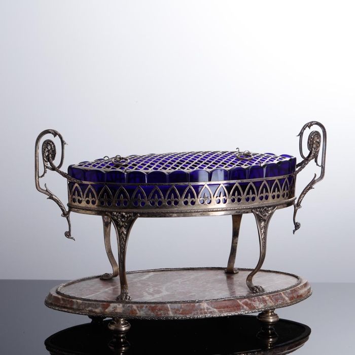 Centro-Floreira com plauteau em prata portuguesa