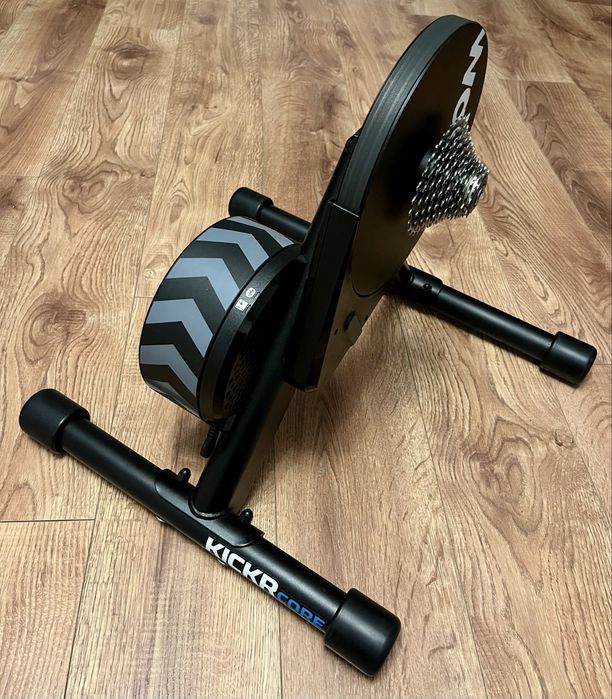Trenażer Wahoo KICKR CORE z kasetą Ultegra | pełny serwis łozysk !