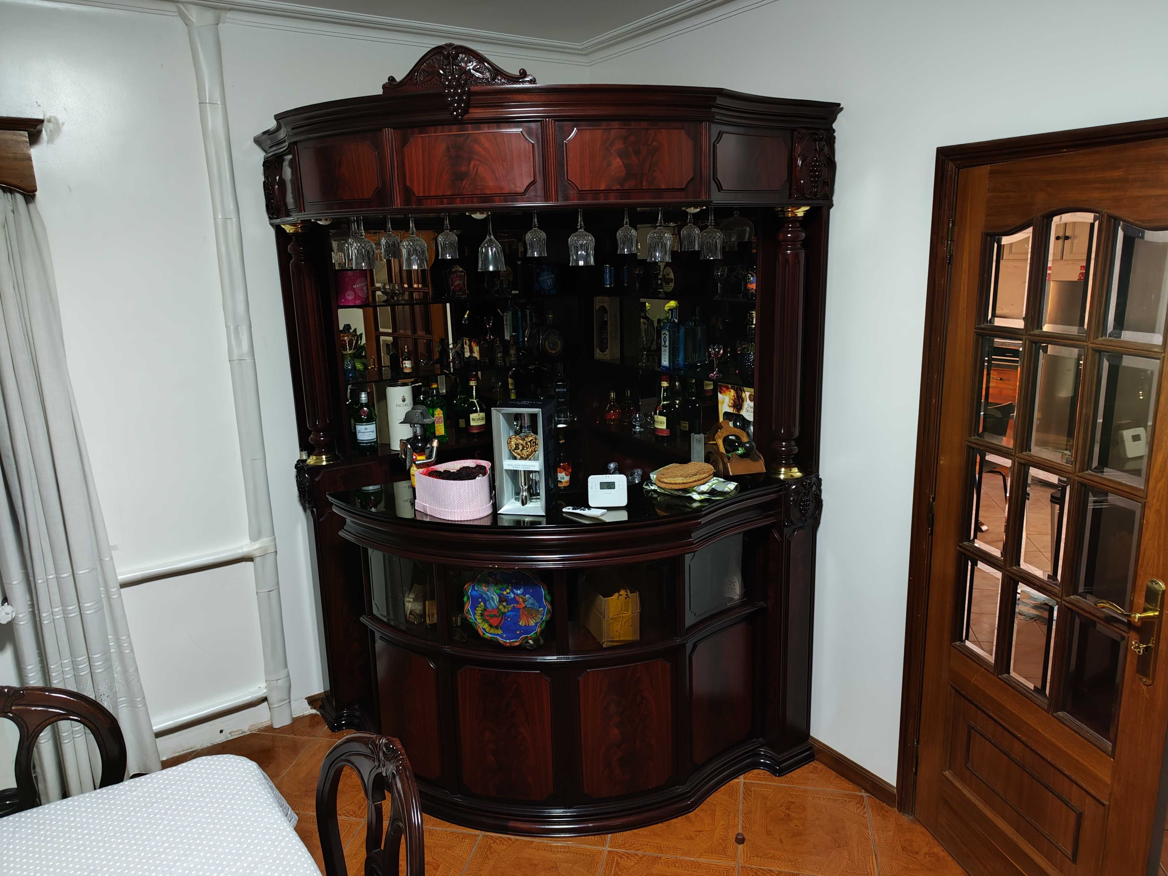 Bar de sala  madeira