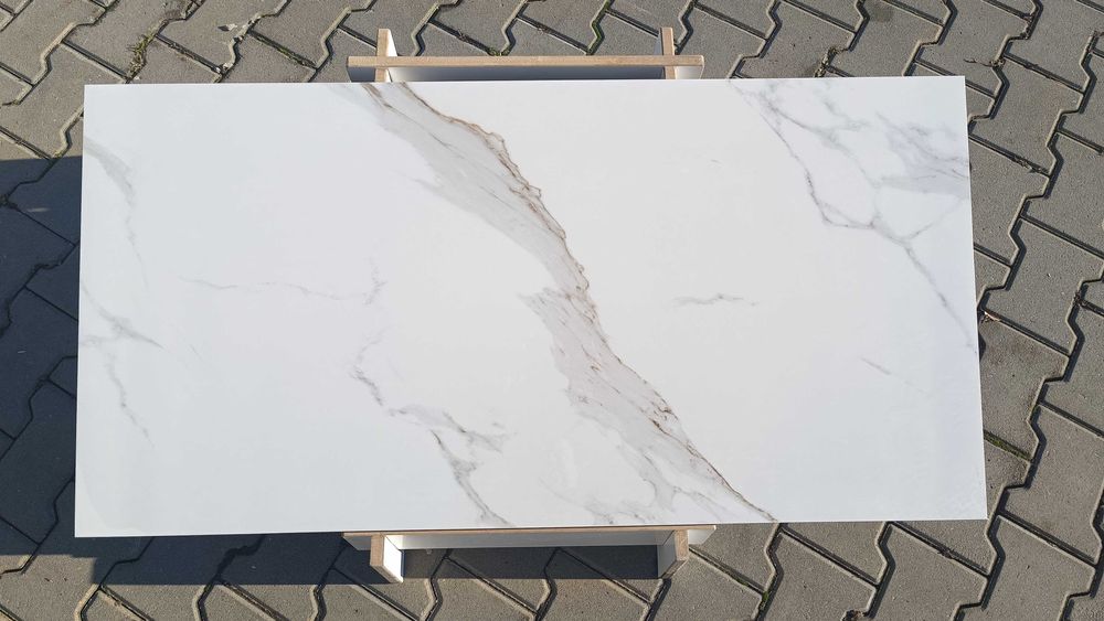 Gres szkliwiony poler biały z szaro brązową żyłą Ex198 format 60×120