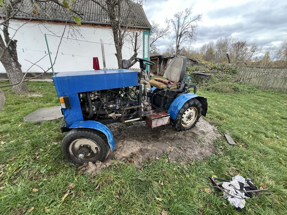 Трактор саморобний з документами