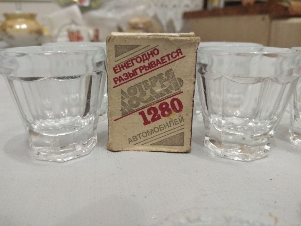 Оригинальные маленькие рюмки Киевский хрусталь