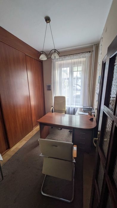 Sprzedam połowę kamiennicy 180 m2