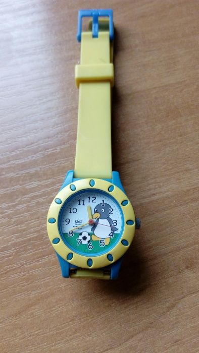 Продам детские наручные часы