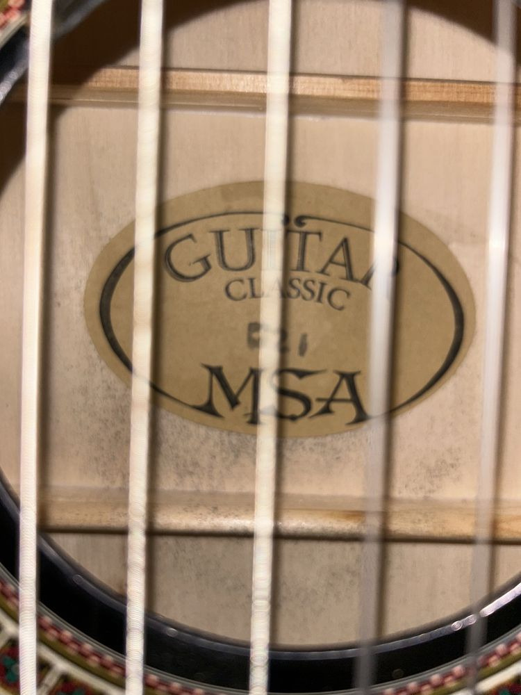 Продам німецьку класичнку гітару