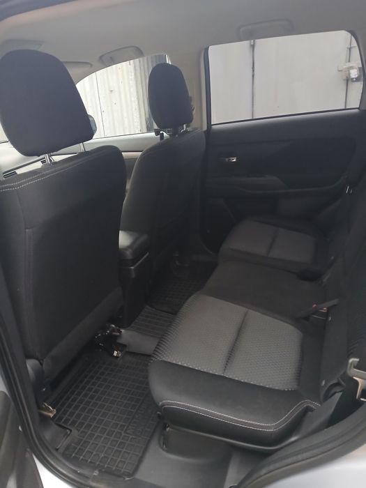 Продам Mitsubishi Outlander в чудовому  стані
