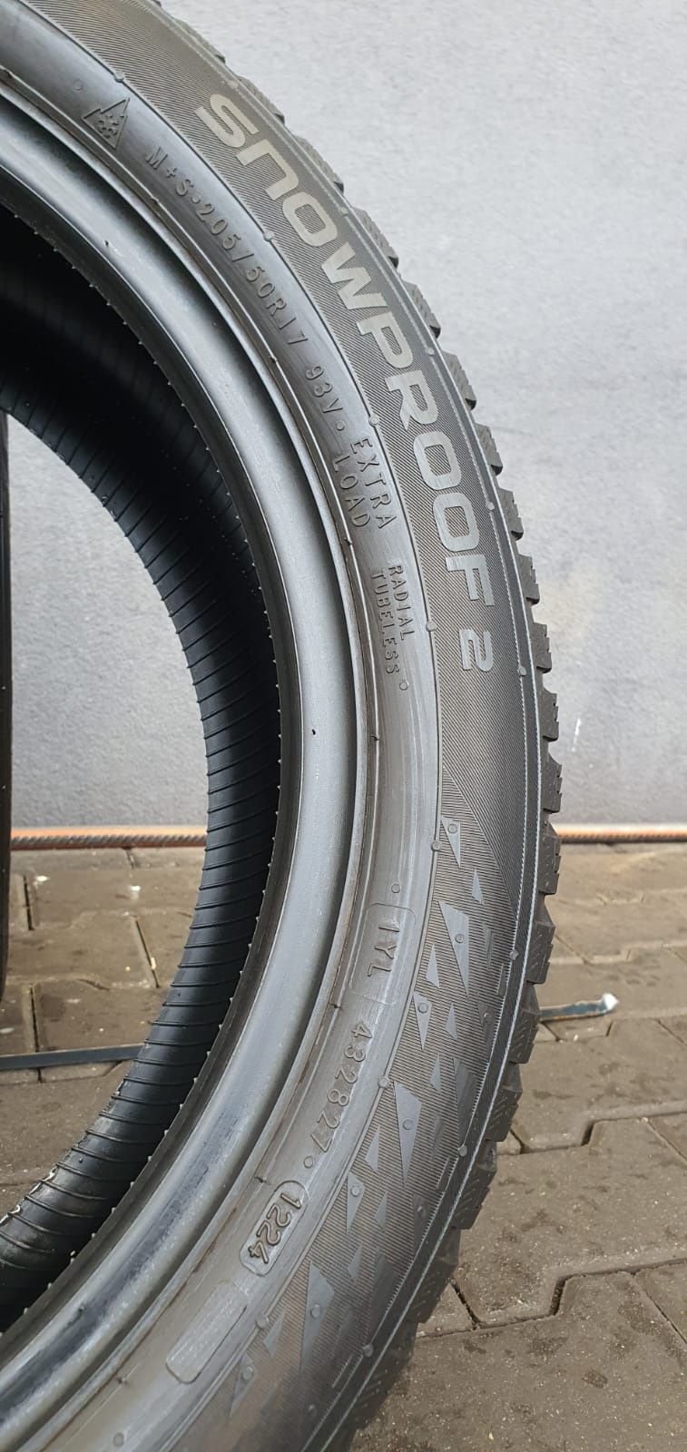 205/50/17 Nokian para jak Nowe Zimowe
